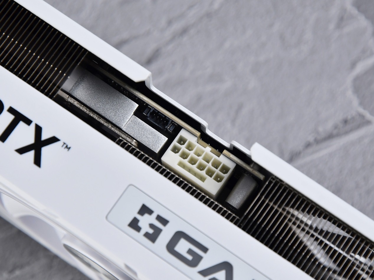 RTX 5070 Ti̤ѩOC OC֮