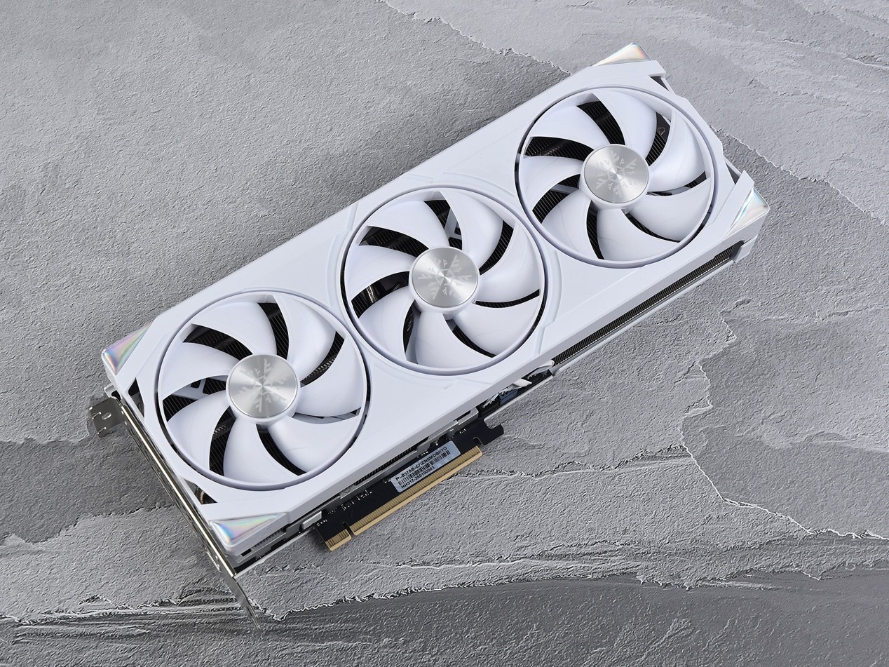 RTX 5070 Ti̤ѩOC OC֮