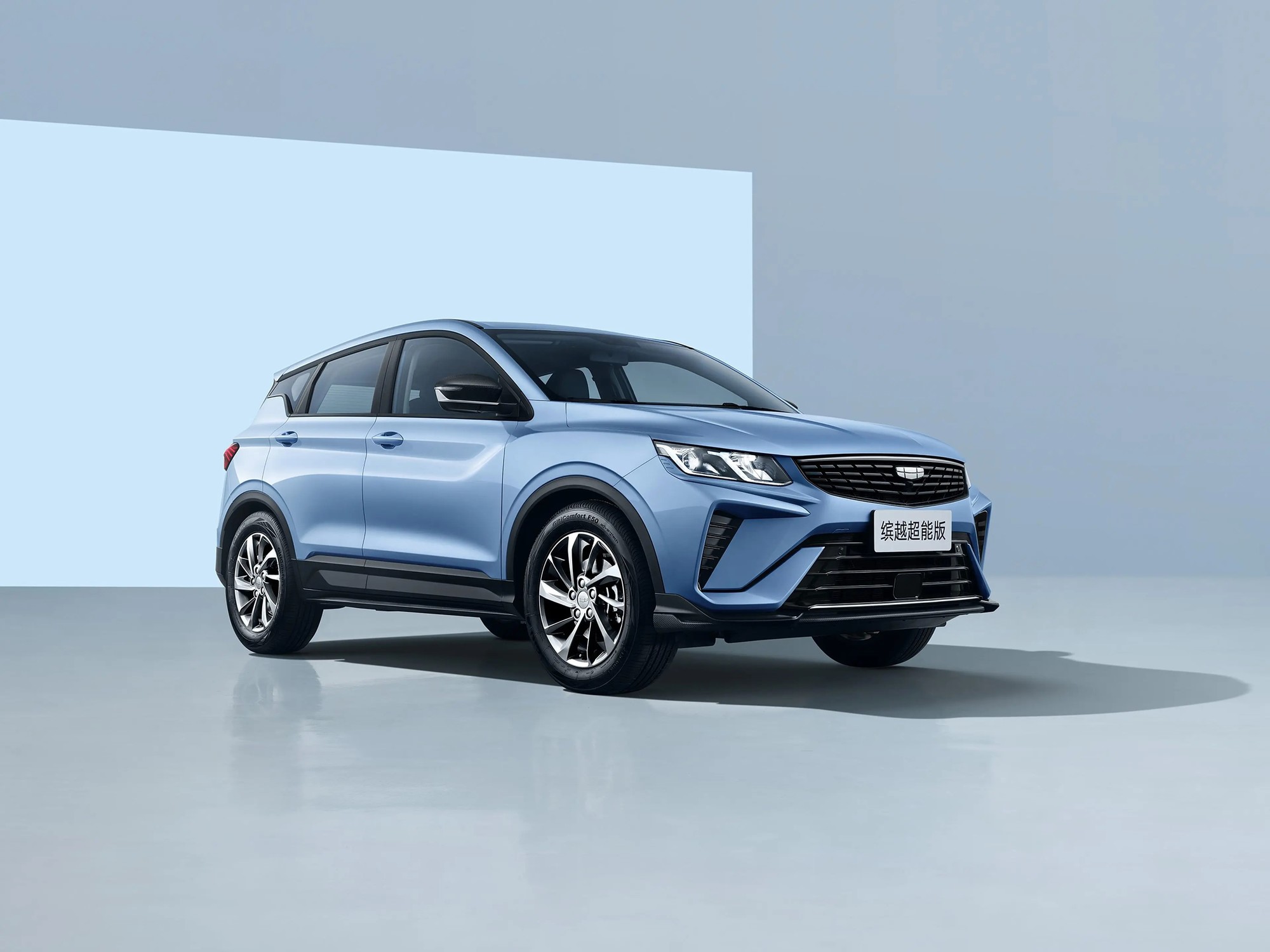 >汽车>新闻>正文吉利汽车近日发布了一款名为吉利缤越超能版的车型,该