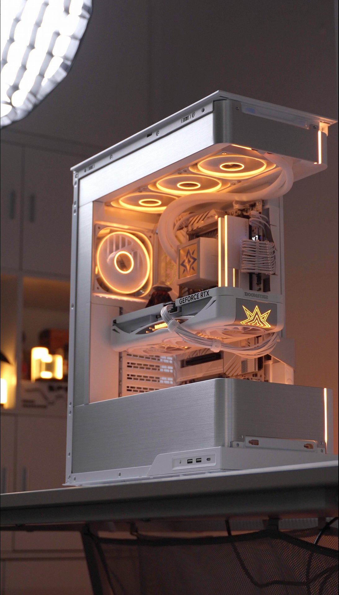 Ǿ磡  ӰGeForce RTX 5070 Ti LUNA OCԿ