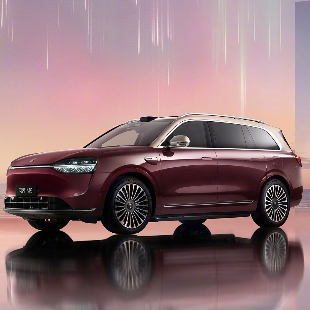 100���ڴ���SUV���ƴ�����߶˳�����ζ���δ������
