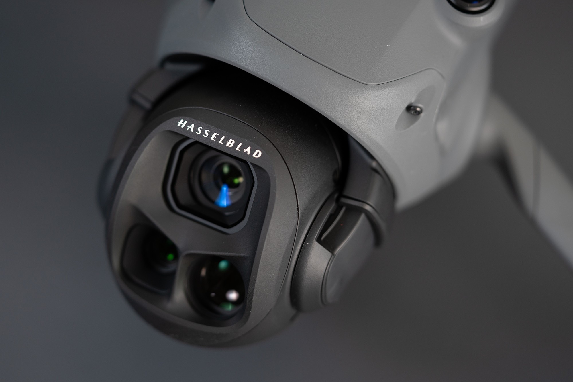 Mavic 4 Pro⣺14/3콢˻