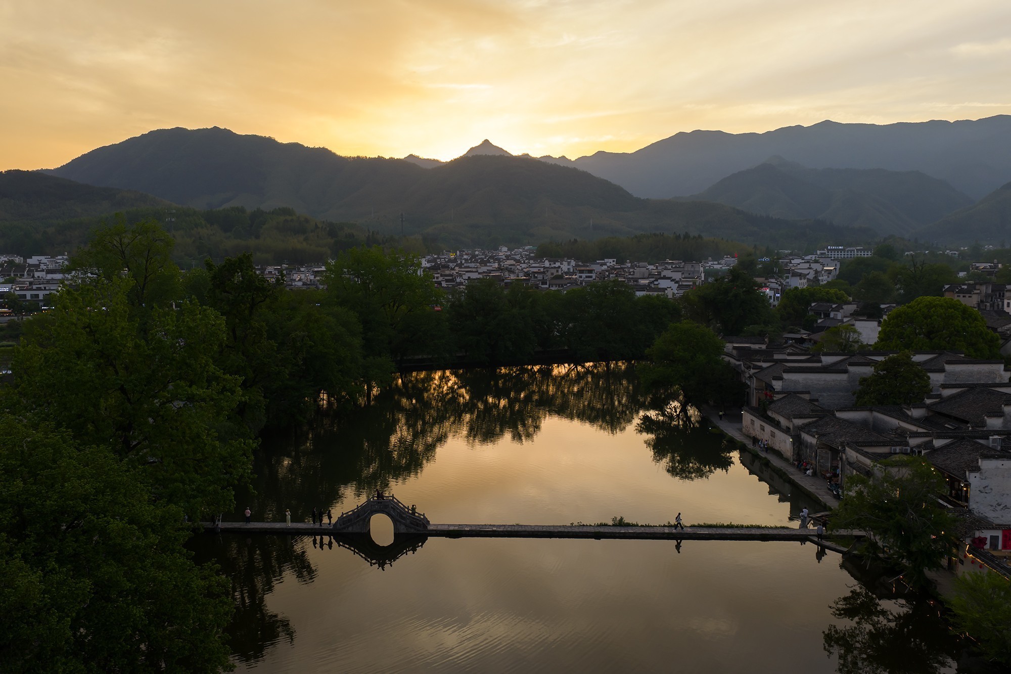 Mavic 4 Pro⣺14/3콢˻