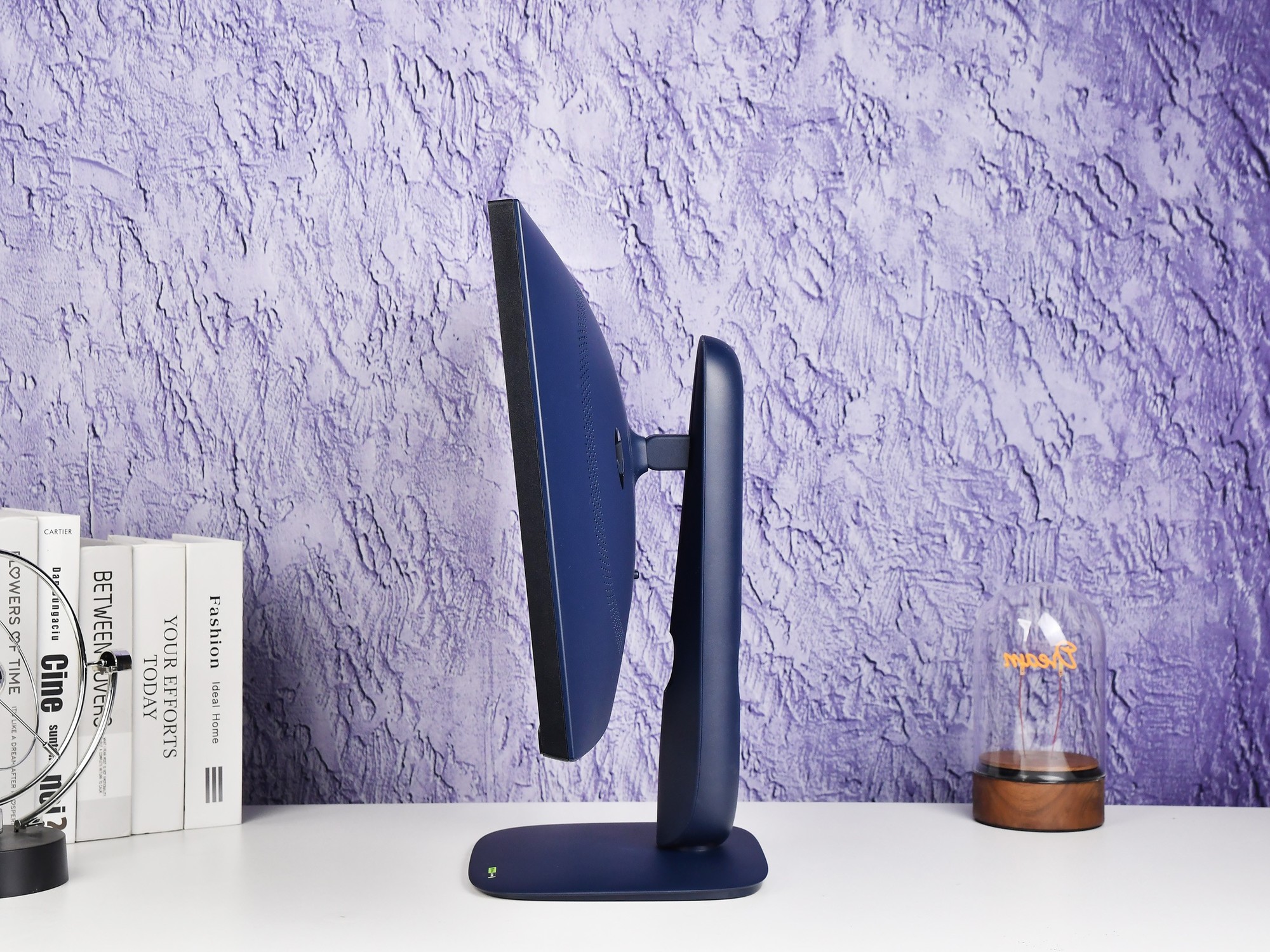 体验Alienware外星人AW2525HM显示器:小尺寸高刷电竞神器