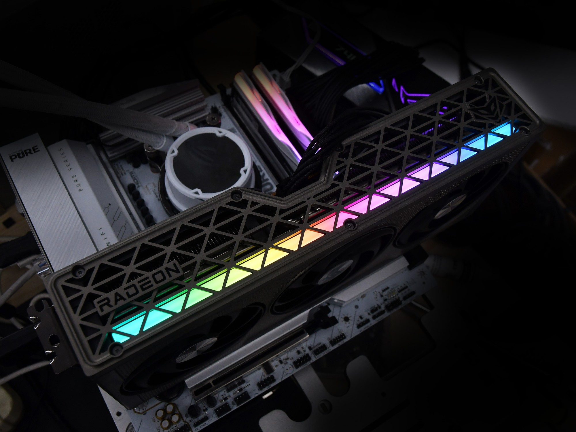 ʯRX 9060 XT 8G/16G Կײ Ϸ/ѡ