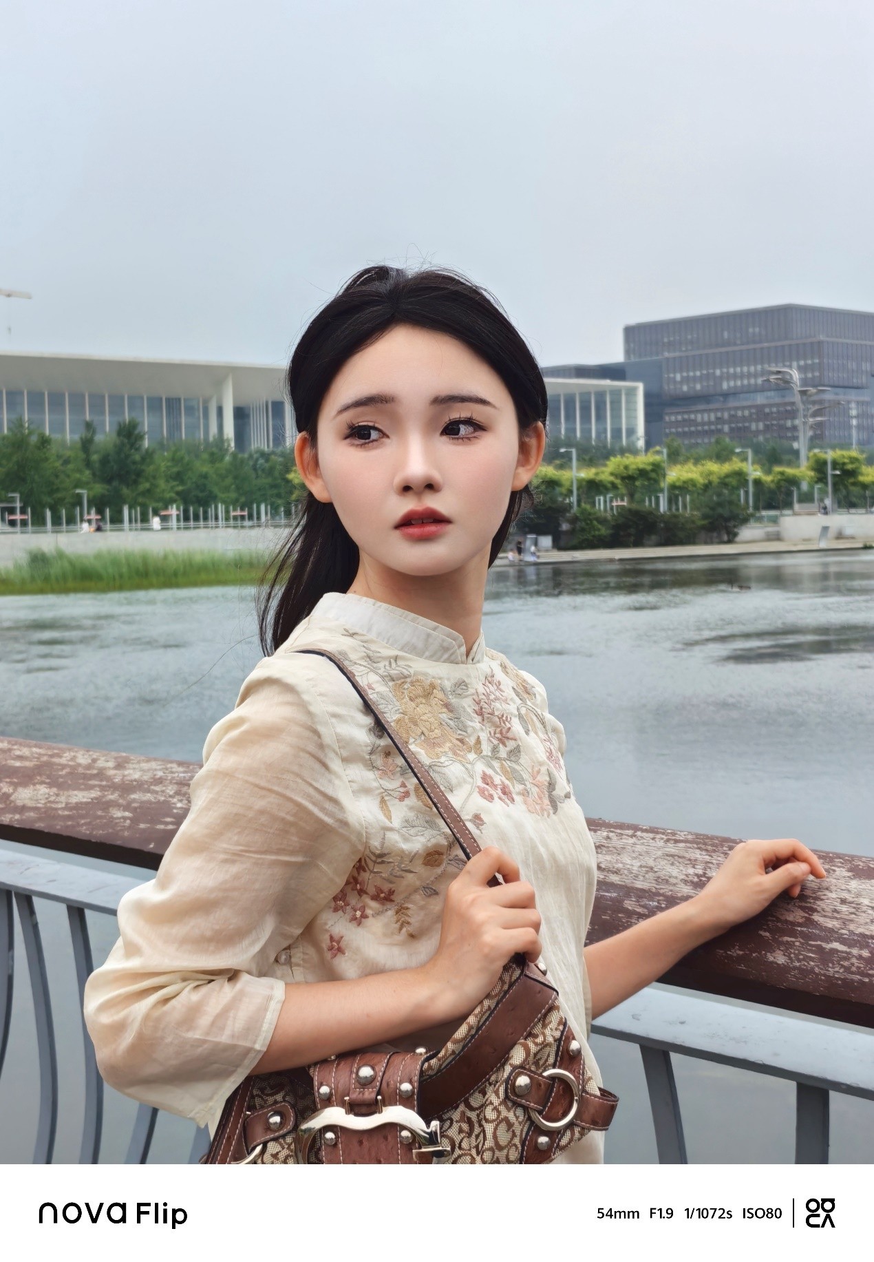 ��Ϊnova Flip���⣺���������˵��۵����ռ���