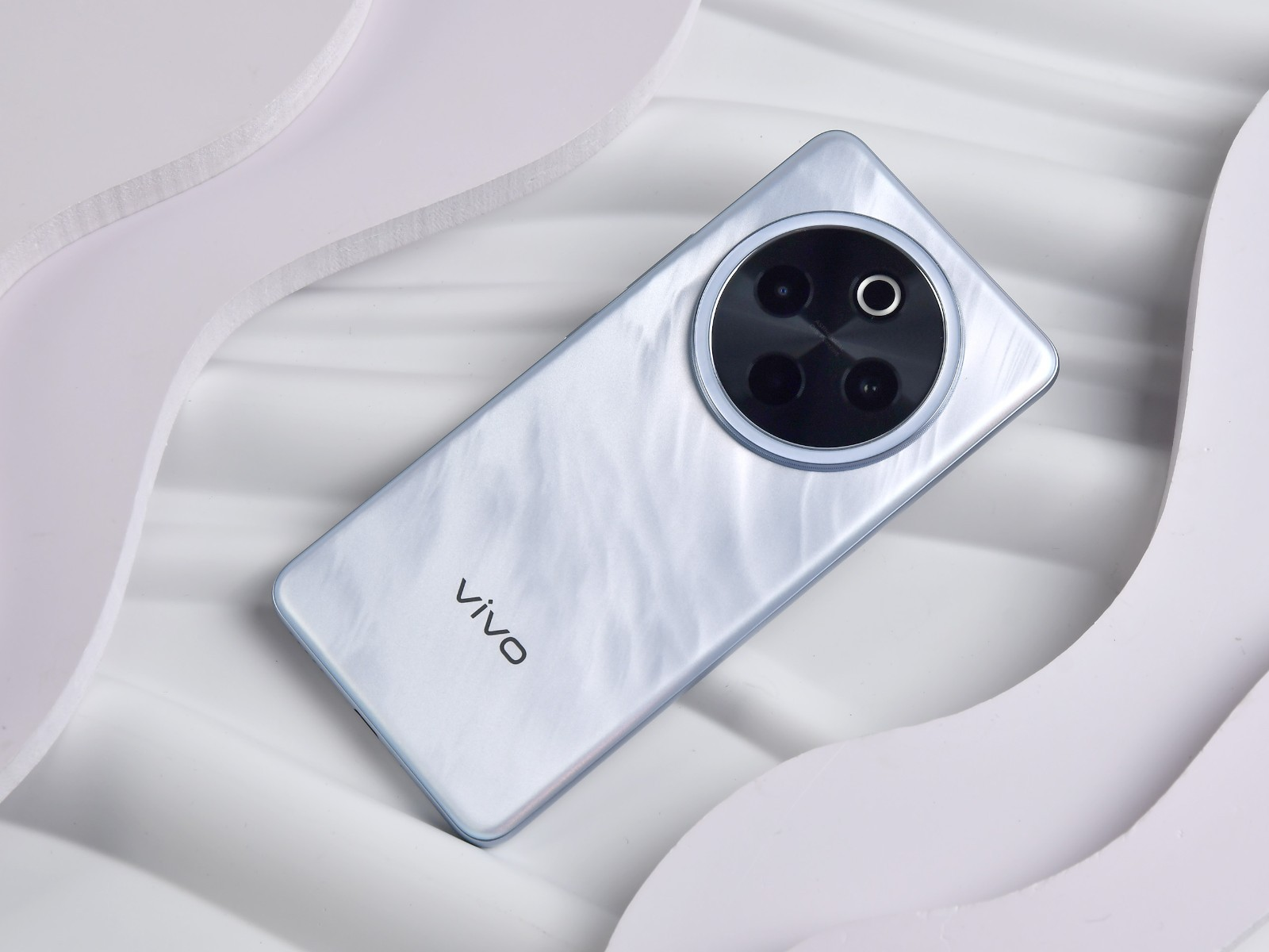 vivo Y300 Pro+Ӱ��ʵ�� �콢�����ջ��ж�