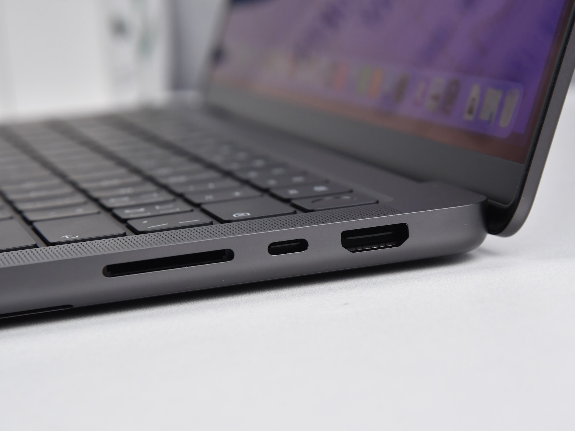 上手体验M4版苹果MacBook Pro：除了丑点儿没毛病