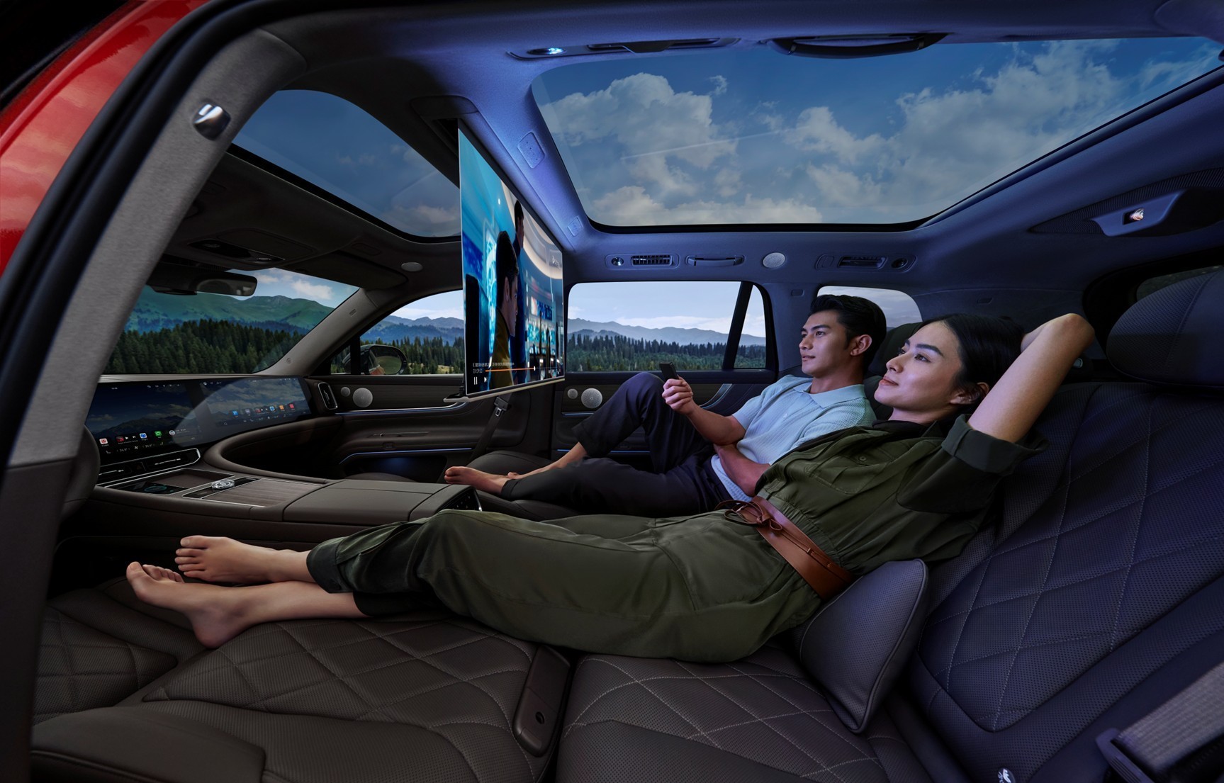 能够深度思考的旗舰SUV | 问界M9 2025款搭载的车载小艺AI能力再进化