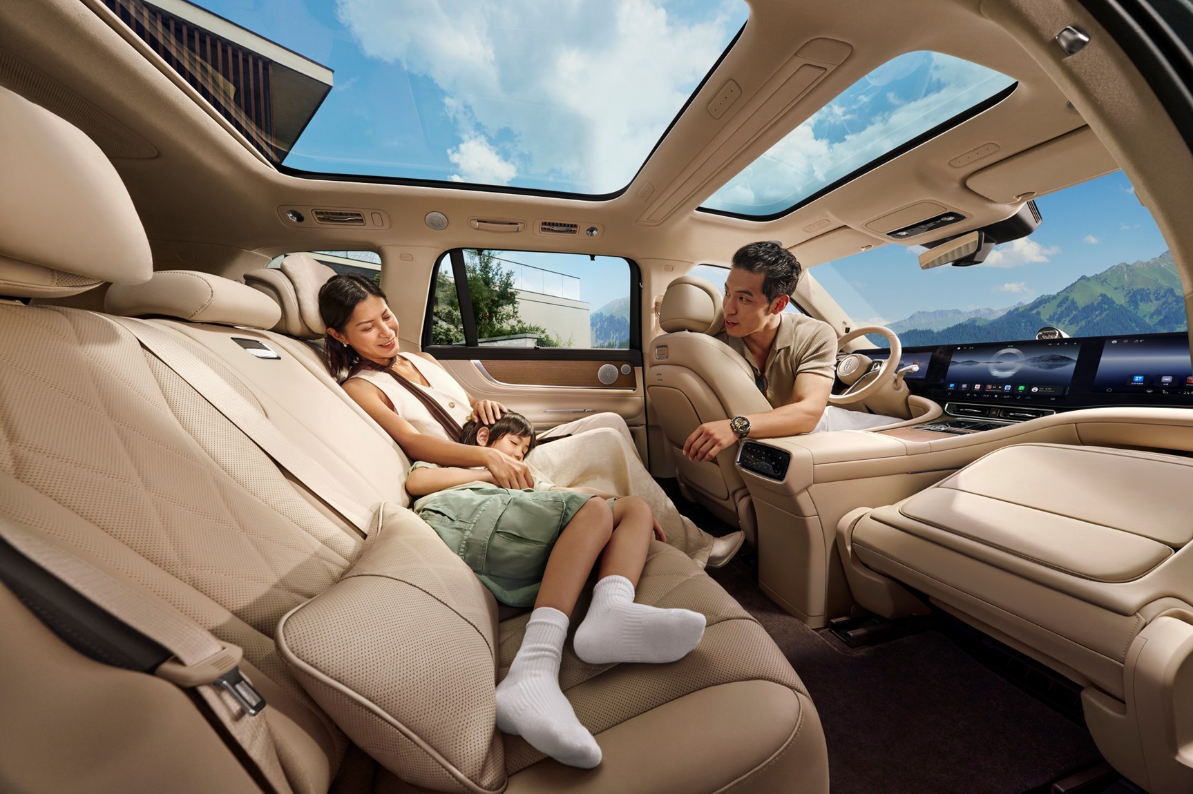 能够深度思考的旗舰SUV | 问界M9 2025款搭载的车载小艺AI能力再进化