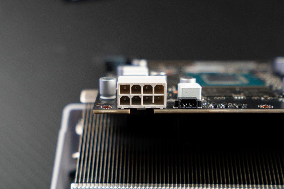 ʽ|DLSS4RTX5060 Ti 16GB ̤ѩX3OCϷ¾磡