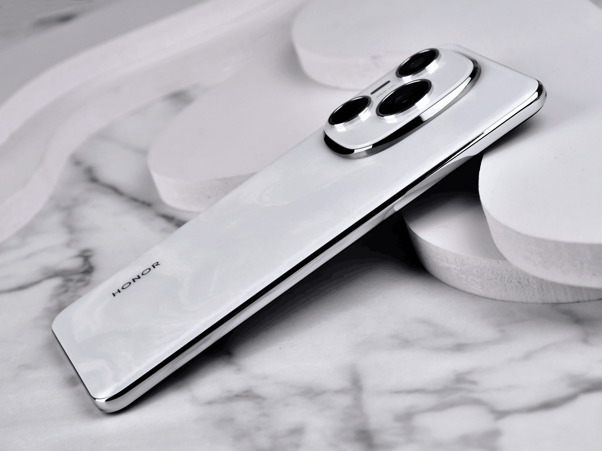 ��ҫPower���ۣ�8000mAh�ຣ����أ�����������ȫ��