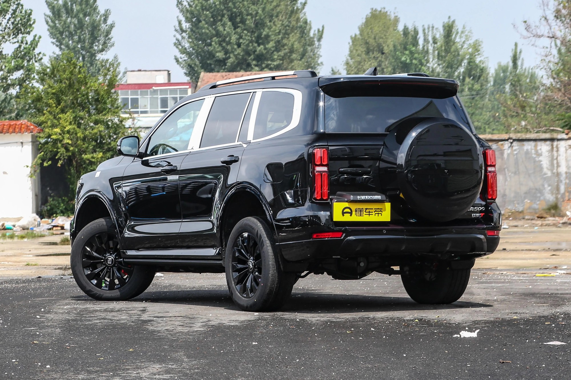 5万!长城汽车推坦克500黑武士版:可拖2.5吨