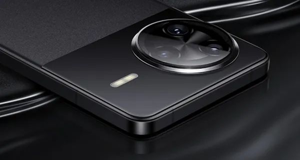 REDMI K80 至尊版曝光  小米15为新机让路跌至大米价