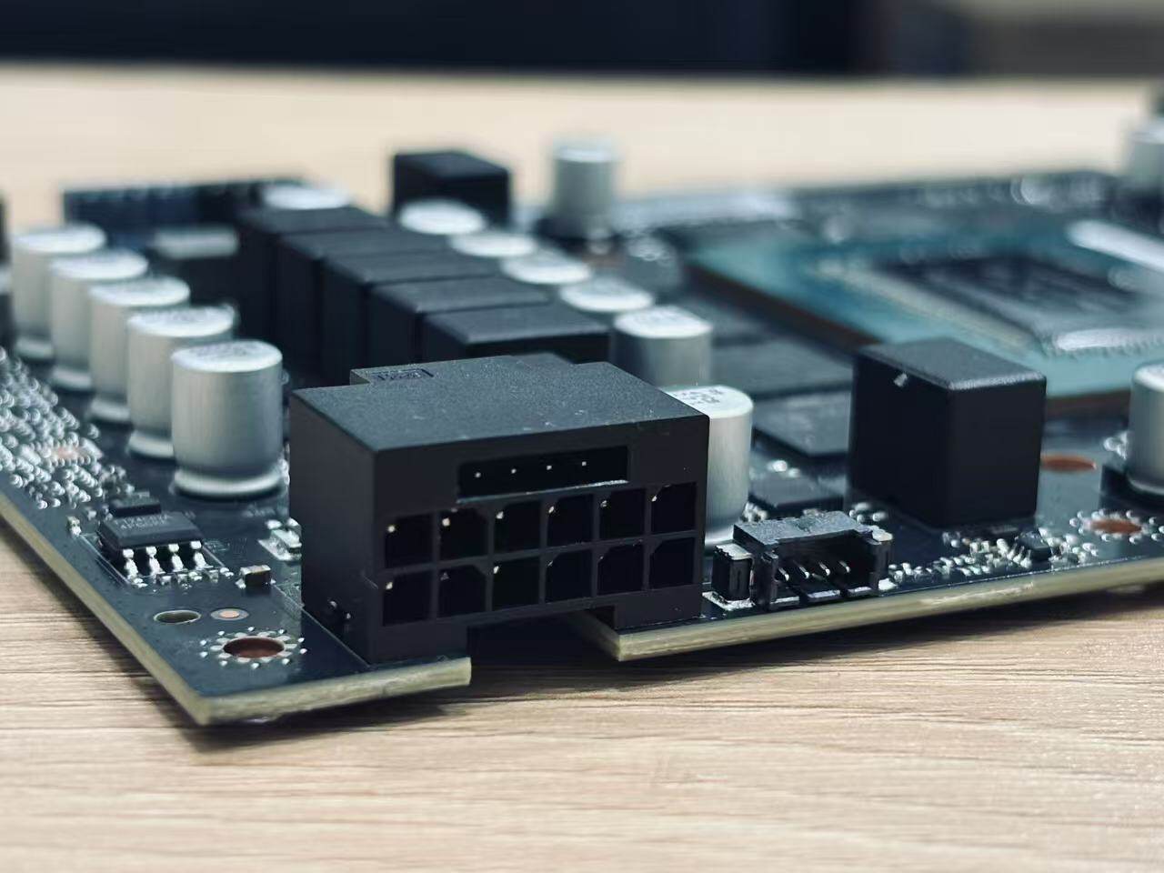 Ӱǿķ籩 GeForce RTX 5080 ׷
