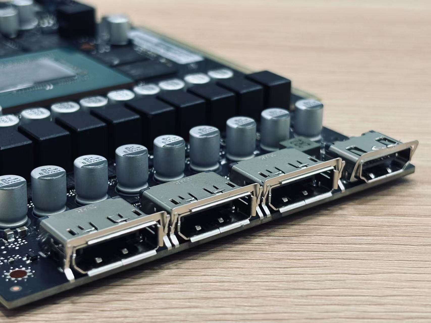 Ӱǿķ籩 GeForce RTX 5080 ׷