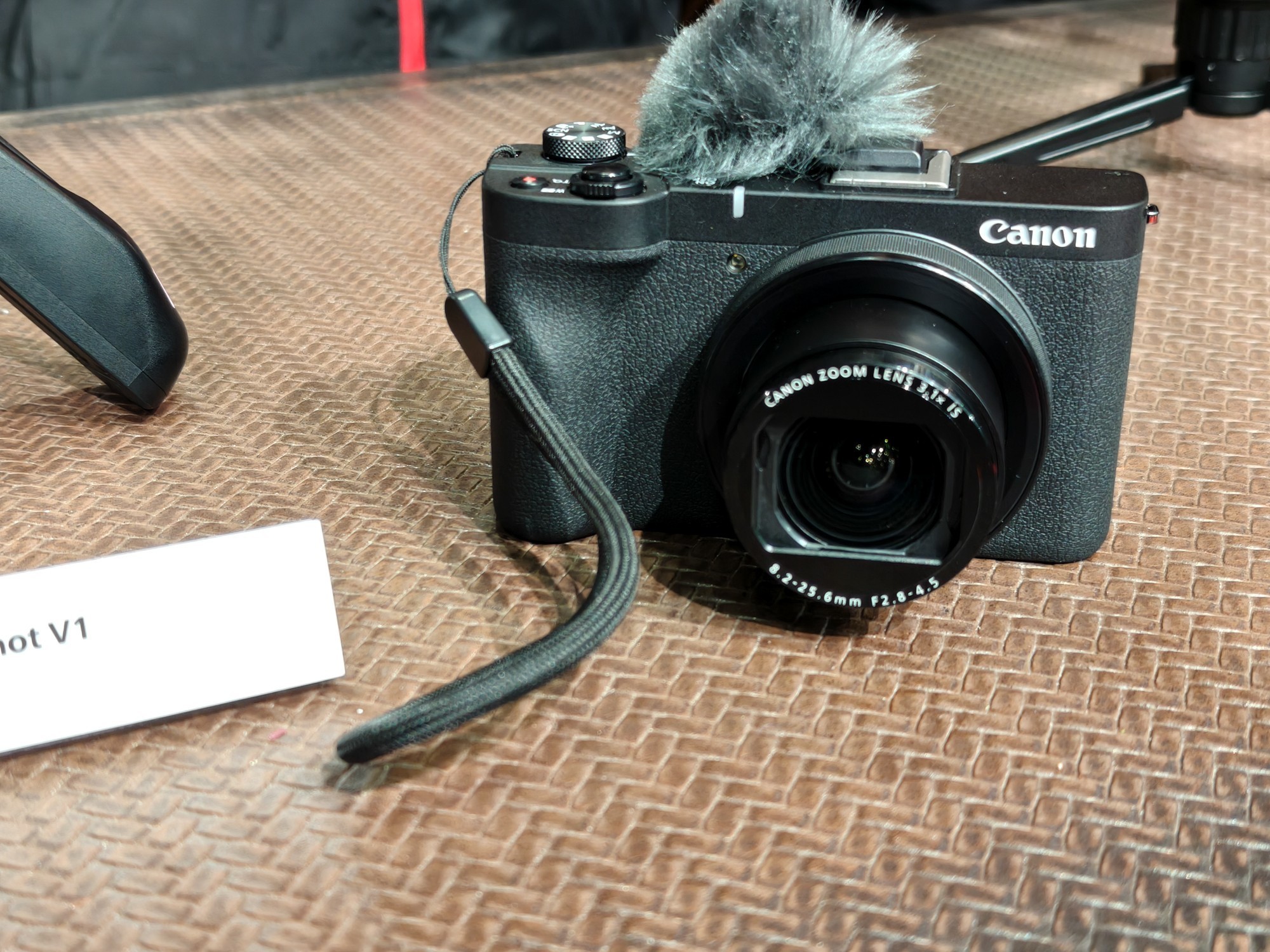 CP+2025չᱨEOS R1ΣPowerShot V1