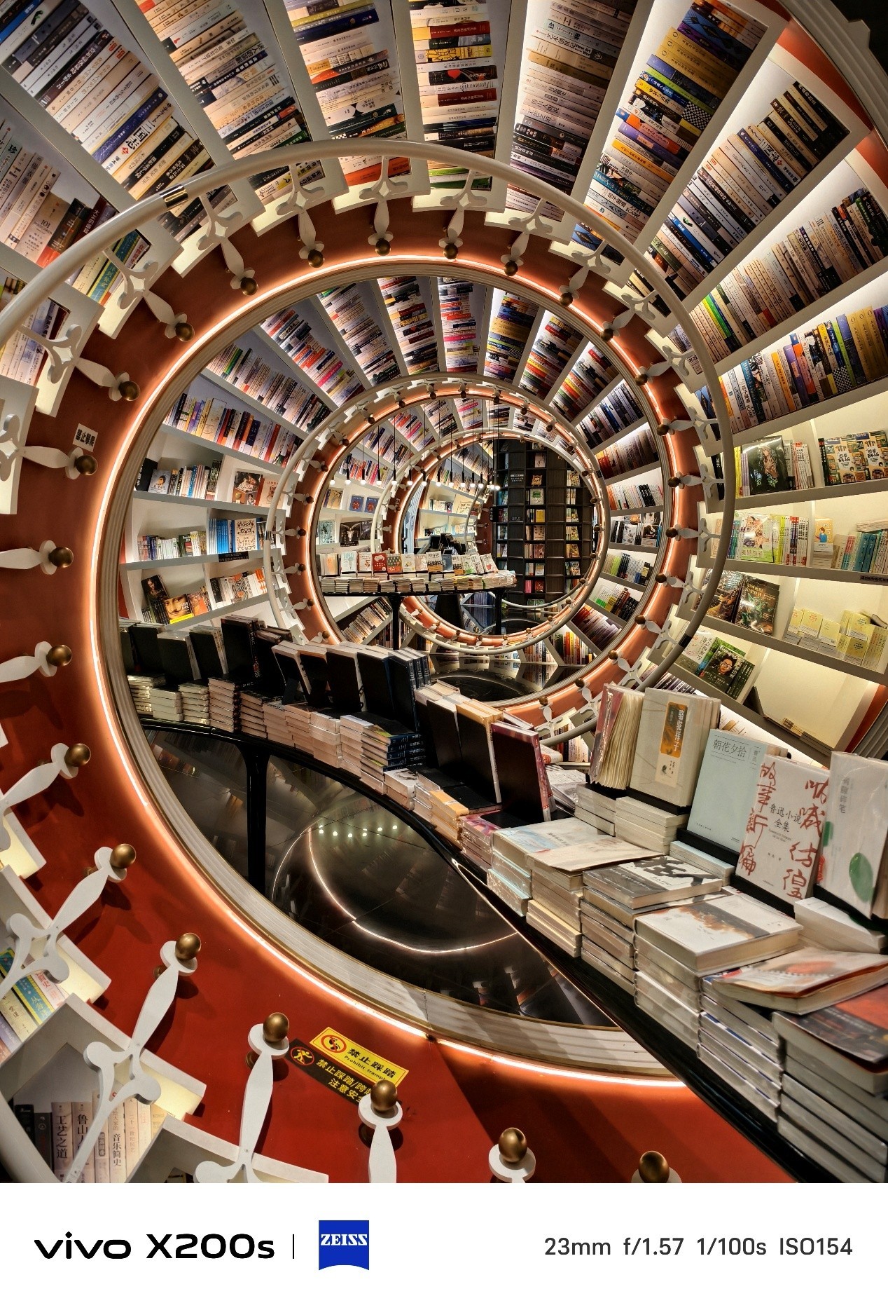 vivo X200sµÄÓ°ÏñÄÜÁ¦Ç¿²»Ç¿£¿±ðÍüÁËÕâЩAI¹¦ÄÜÒ²ºÜºÃÍæ