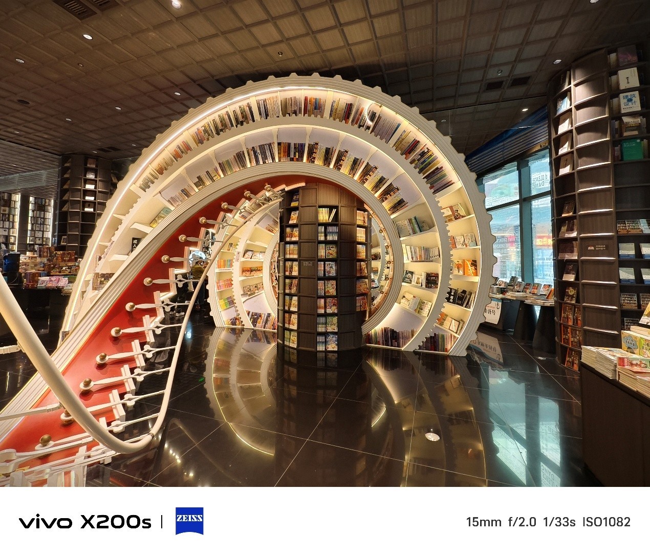 vivo X200sµÄÓ°ÏñÄÜÁ¦Ç¿²»Ç¿£¿±ðÍüÁËÕâЩAI¹¦ÄÜÒ²ºÜºÃÍæ