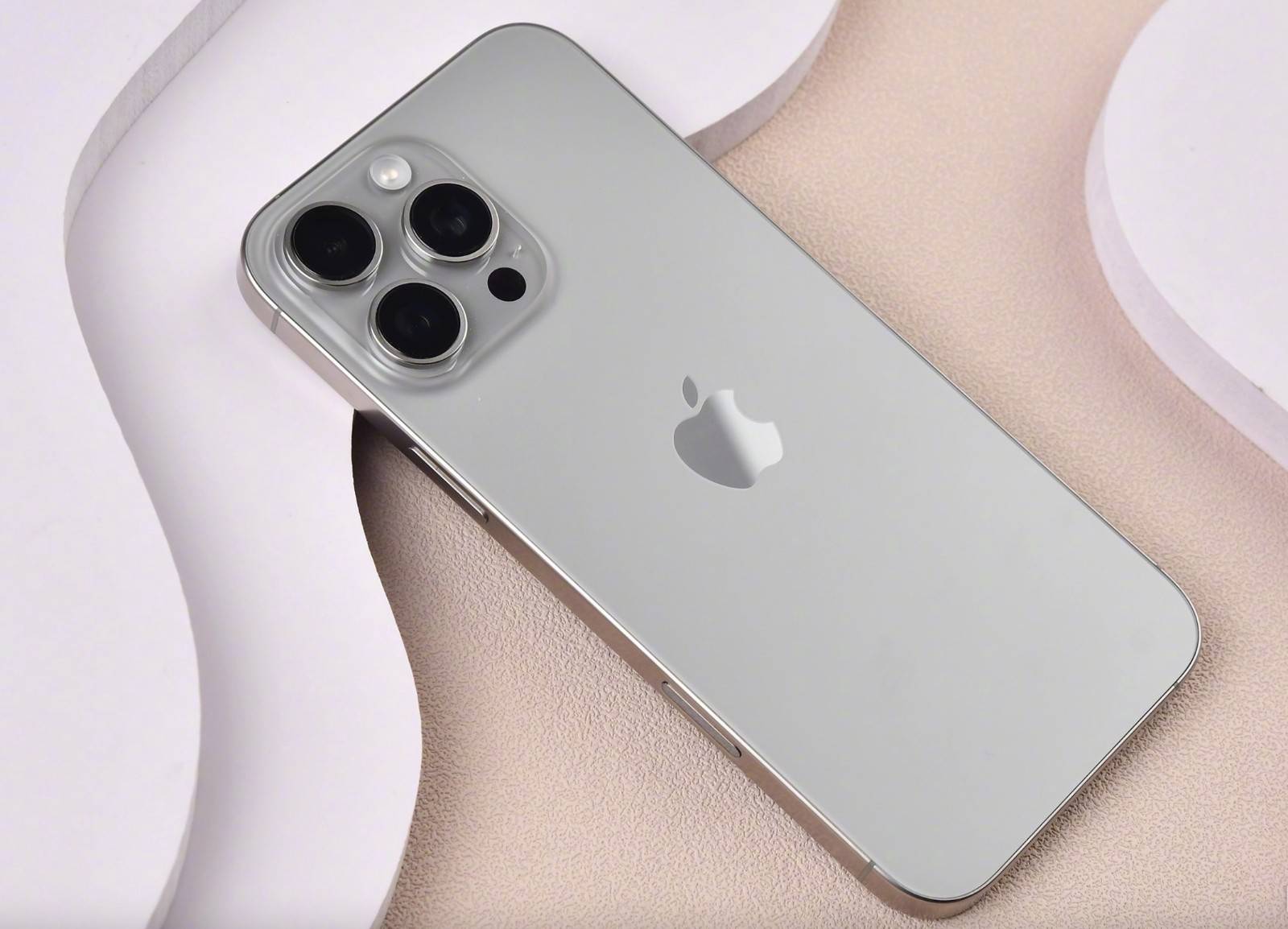 ƻȥˣiPhone 16 Proϵеµͼۡûа׵