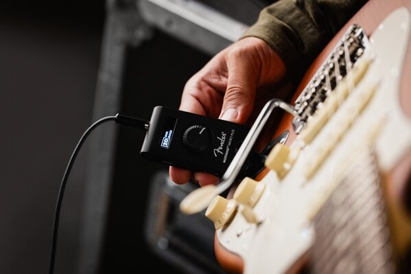 FENDER® MUSTANG™ MICRO PLUS ʽʽ