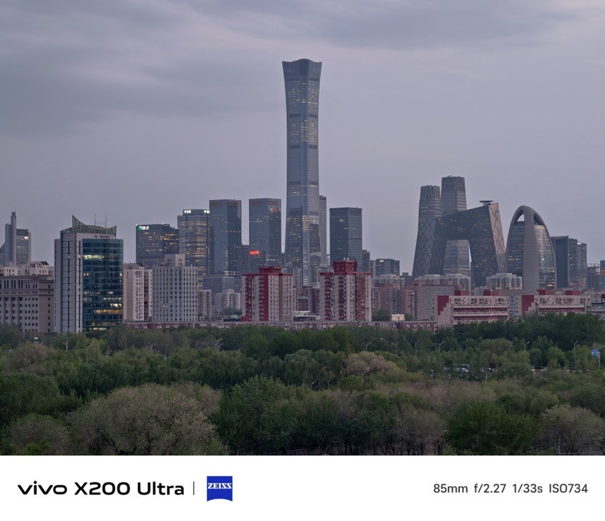 vivo X200 Ultra全面评测：影像深水区的重磅炸弹