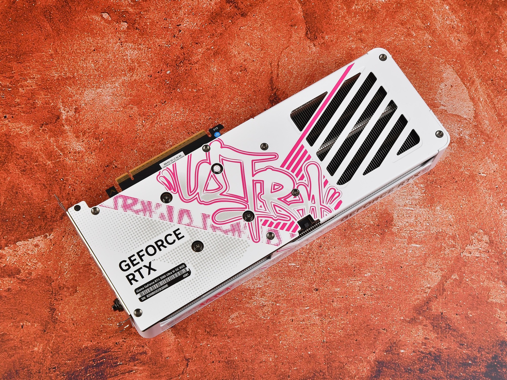 iGame GeForce RTX 5060 Ultra W OCԿ ը1080p 200֡