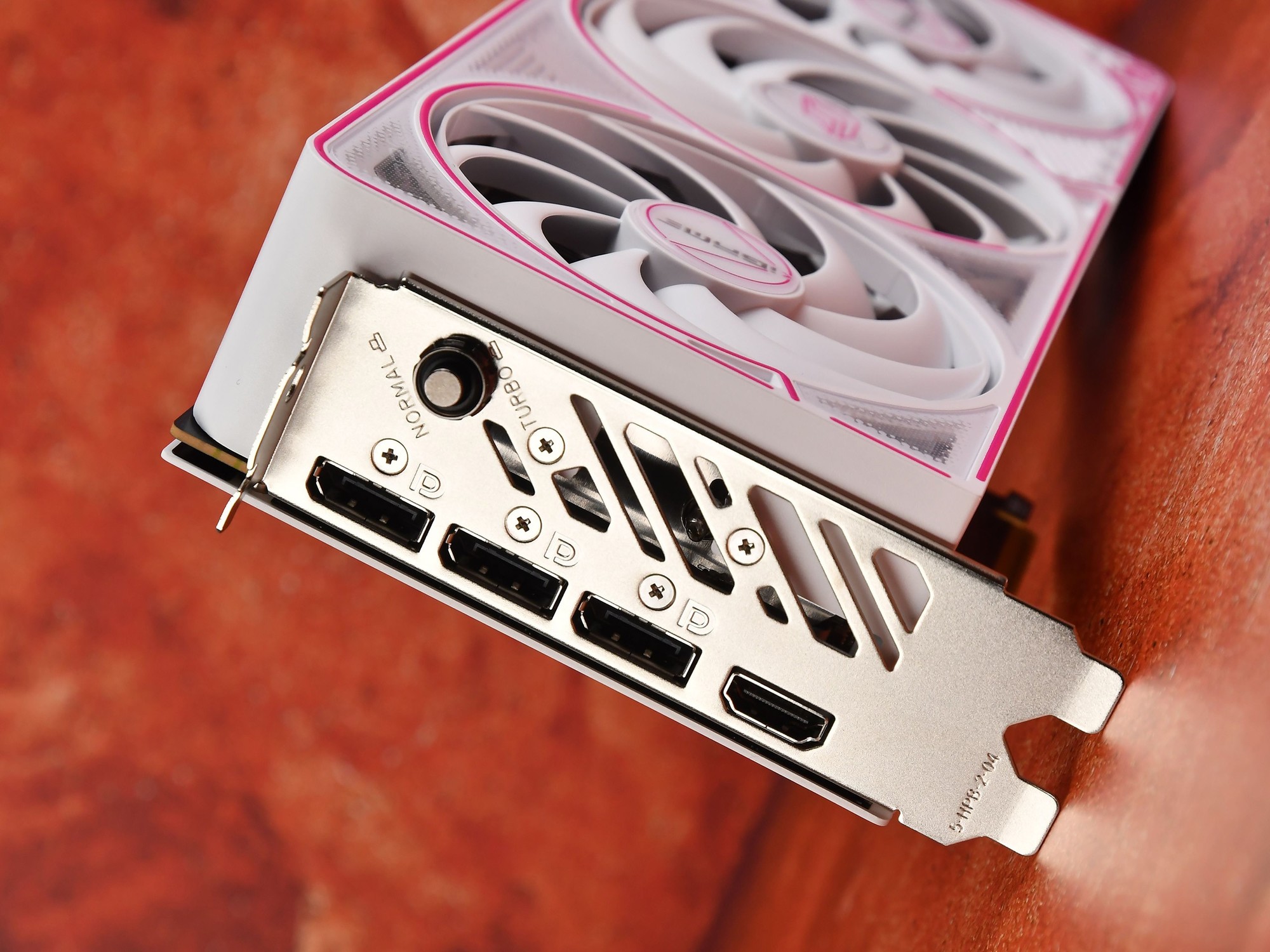 iGame GeForce RTX 5060 Ultra W OCԿ ը1080p 200֡