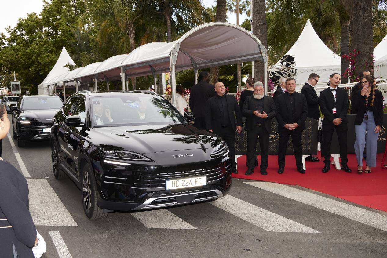 比亚迪旗下多款车型亮相戛纳电影节,向世界展示中国智造