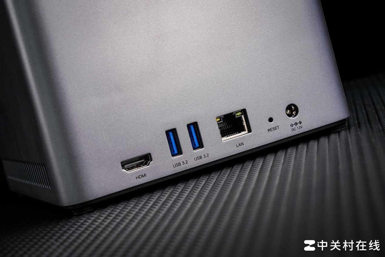 NAS˽DH4300 Plus ̼ͥɴ
