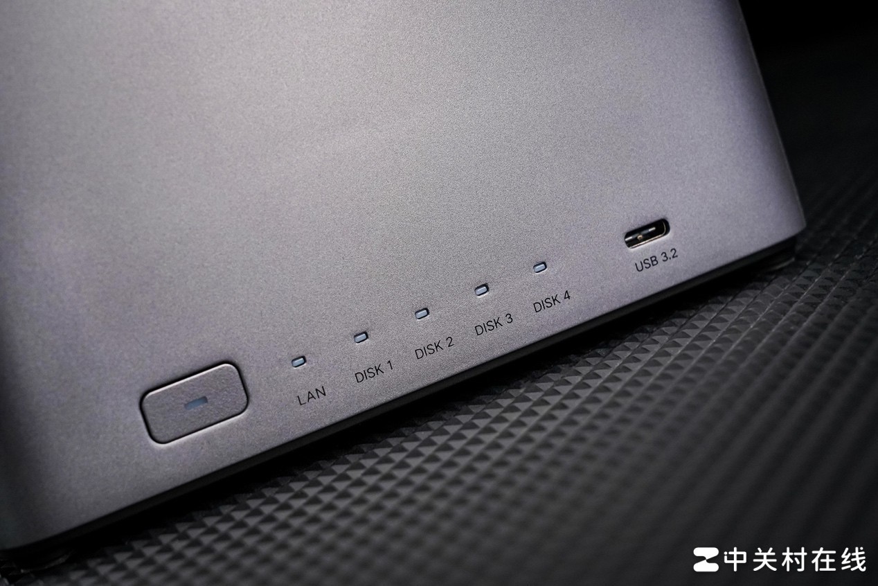 NAS˽DH4300 Plus ̼ͥɴ