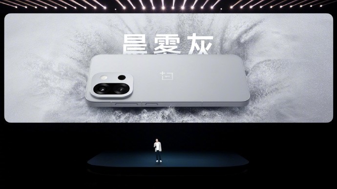 3399元起！小屏大魔王一加13T发布会汇总