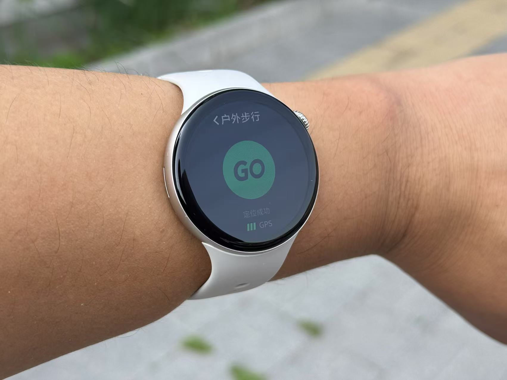 ��������ϵͳ�ӳ֣�AI����ȫ��������iQOO WATCH 5�����ֱ�ȫ������