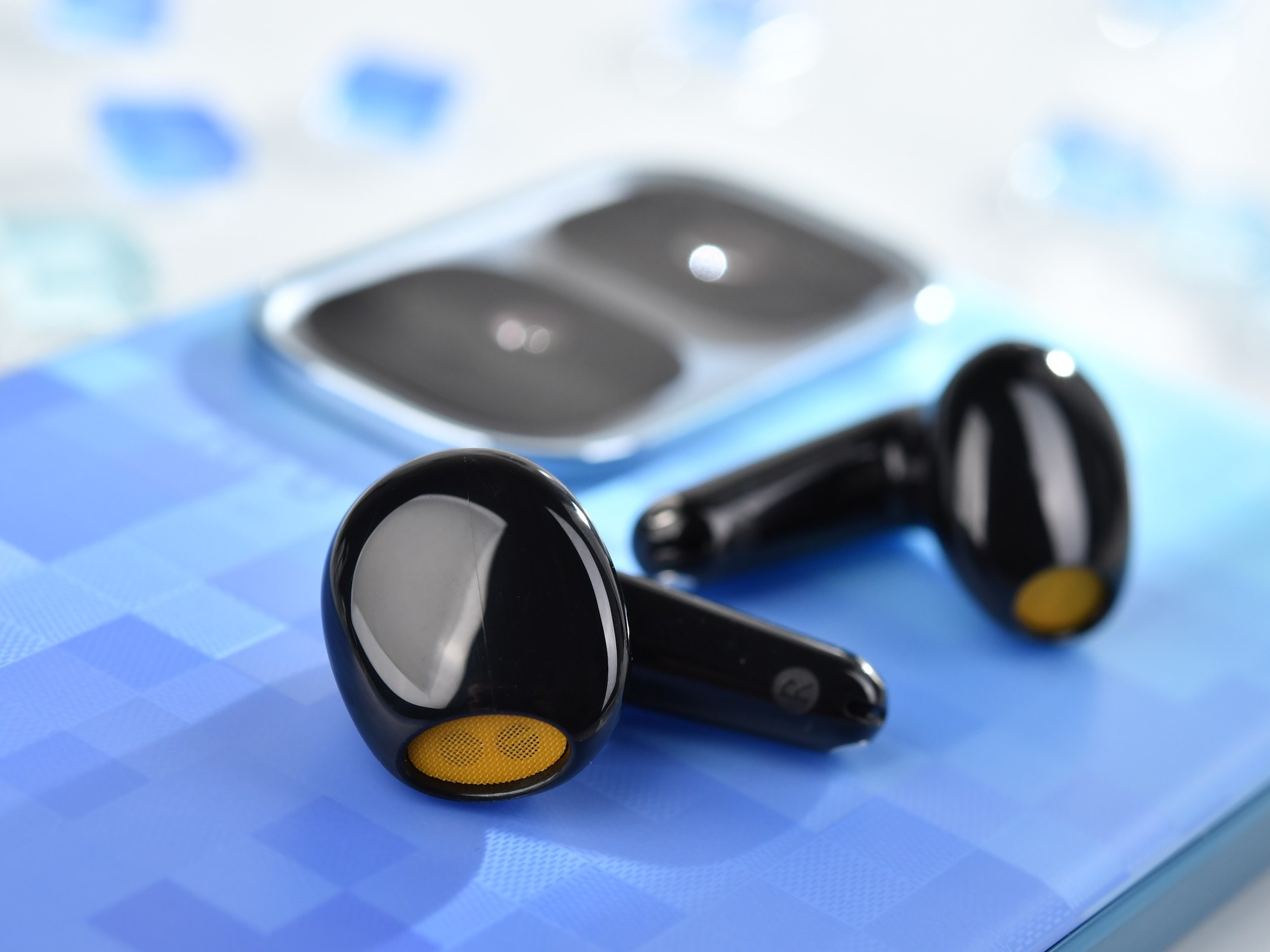 iQOO Neo10 Pro+全面评测 双芯战神的超神之作