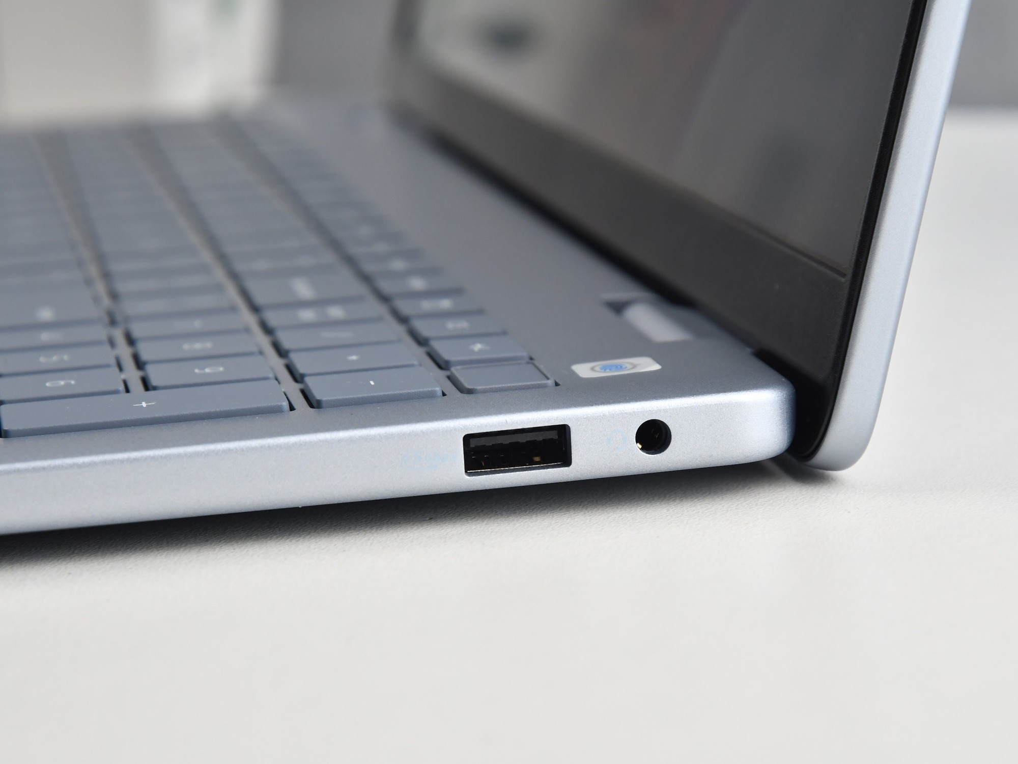 17小时续航的16英寸轻薄大屏本 上手体验Dell 16 Plus