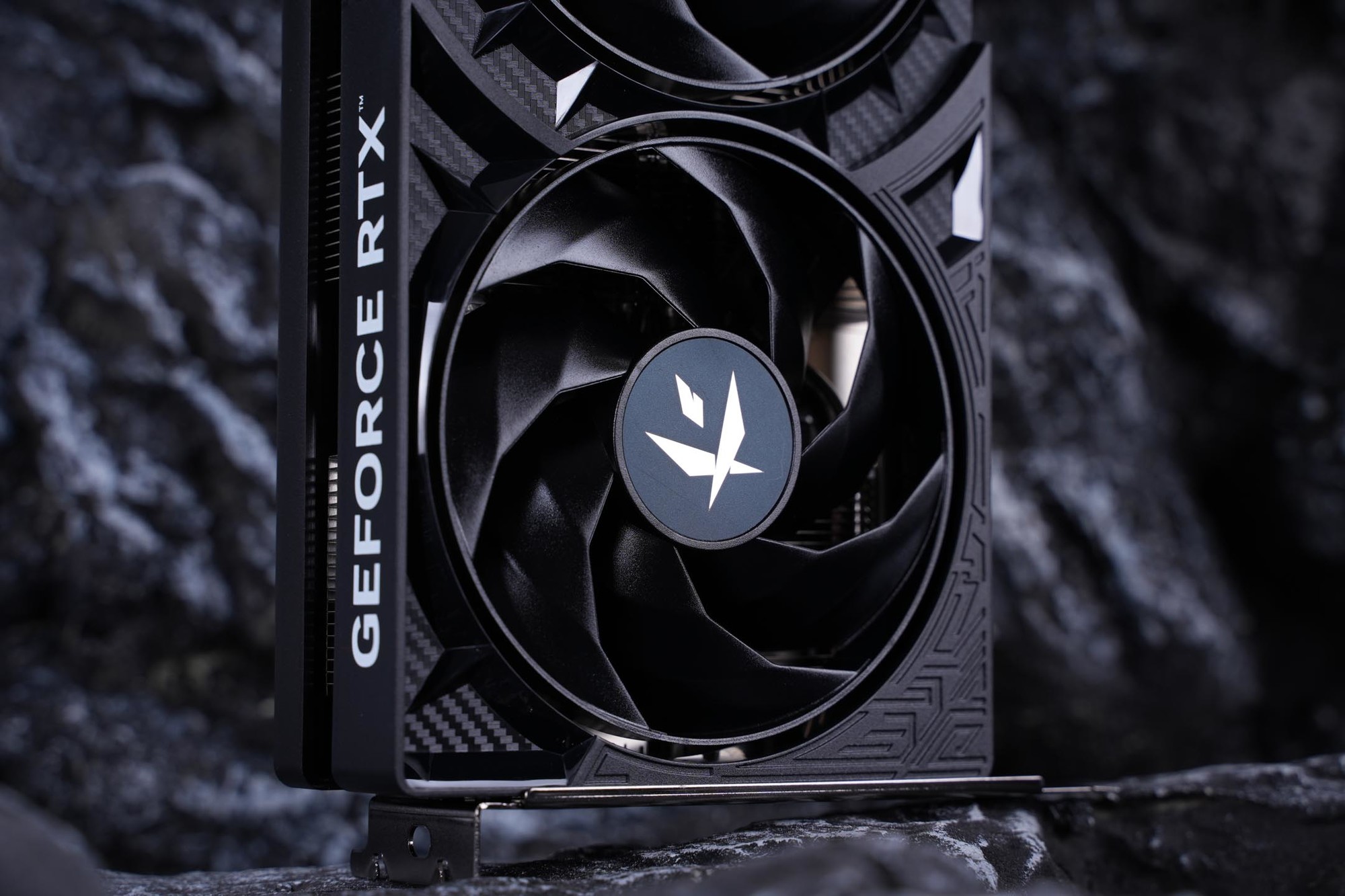 ¿ ӰRTX 5070 FIRE