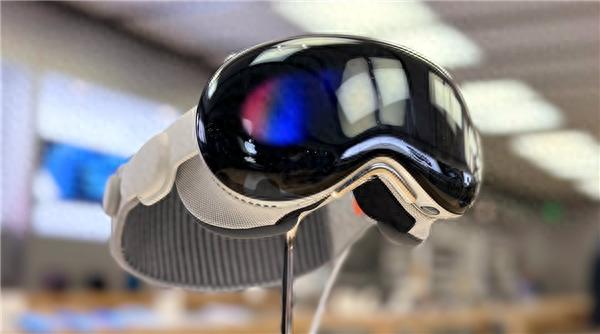 苹果Vision Pro新品消息出炉  iPhone15价比百元机让路