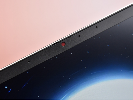   iGame��Ϸ�����㳬Ԥ�ڣ�iGame M15 Origo�ᱡȫ����Ϸ������