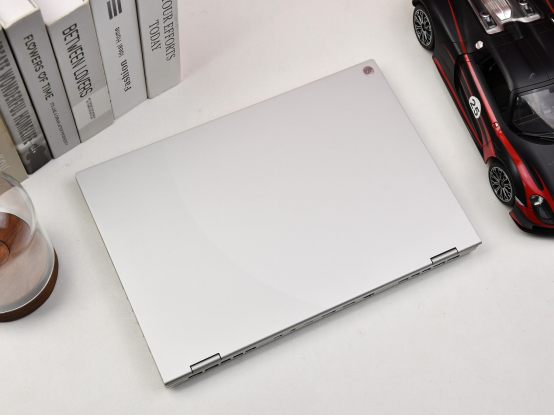   iGame��Ϸ�����㳬Ԥ�ڣ�iGame M15 Origo�ᱡȫ����Ϸ������