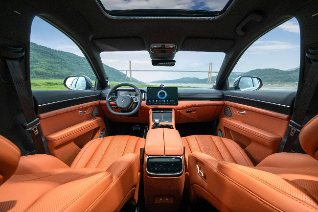 ʽM7 UltraذУSUV