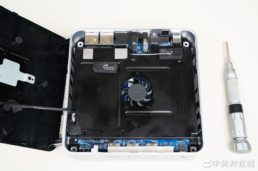 雷神MIX PRO迷你PC体验 酷睿Ultra+长江存储PC411真香