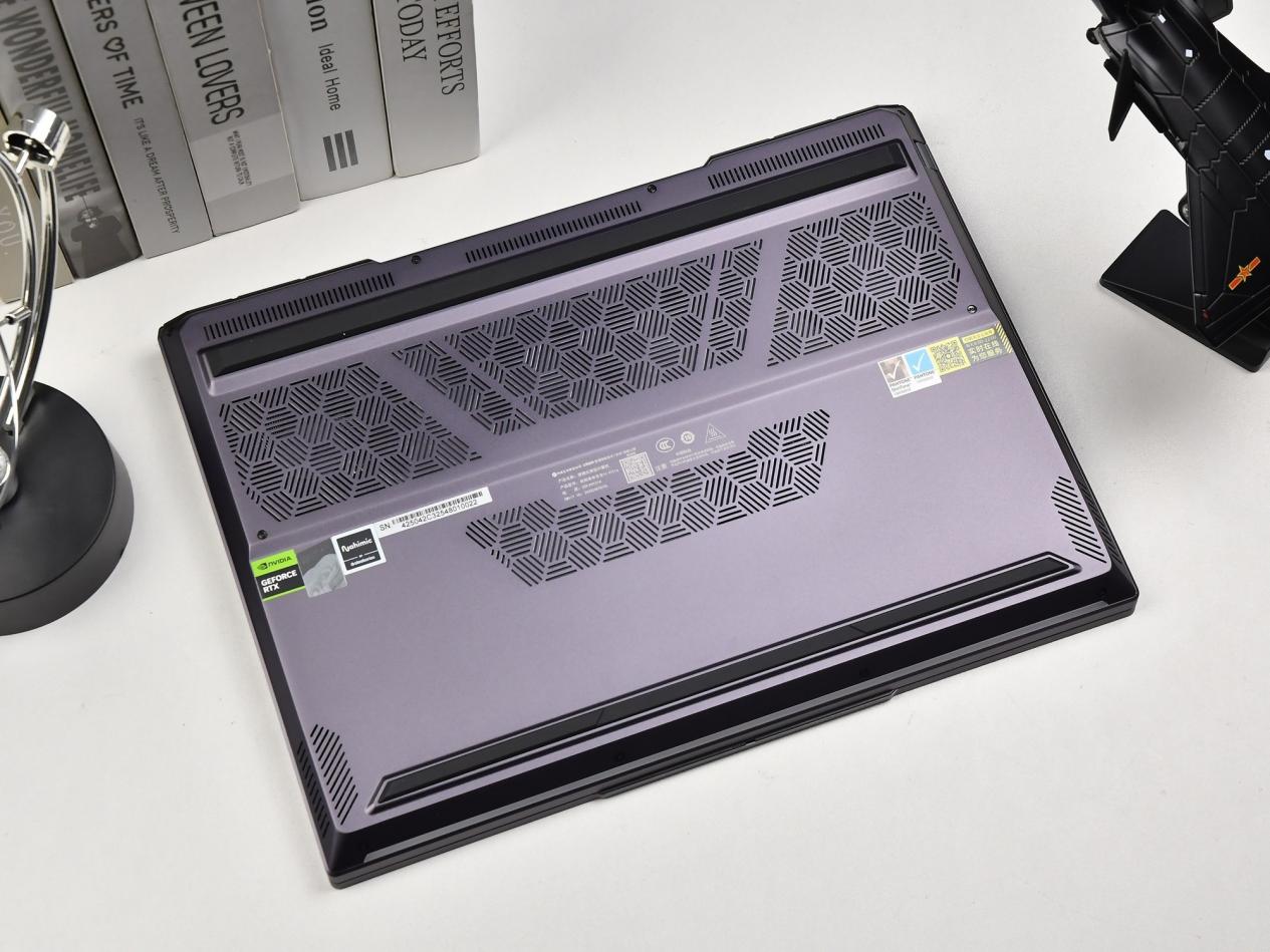 ˮ��ӳ�9955HX3D�ж��ͣ�ǧ֡��Ϸ����е��������16 Ultra����