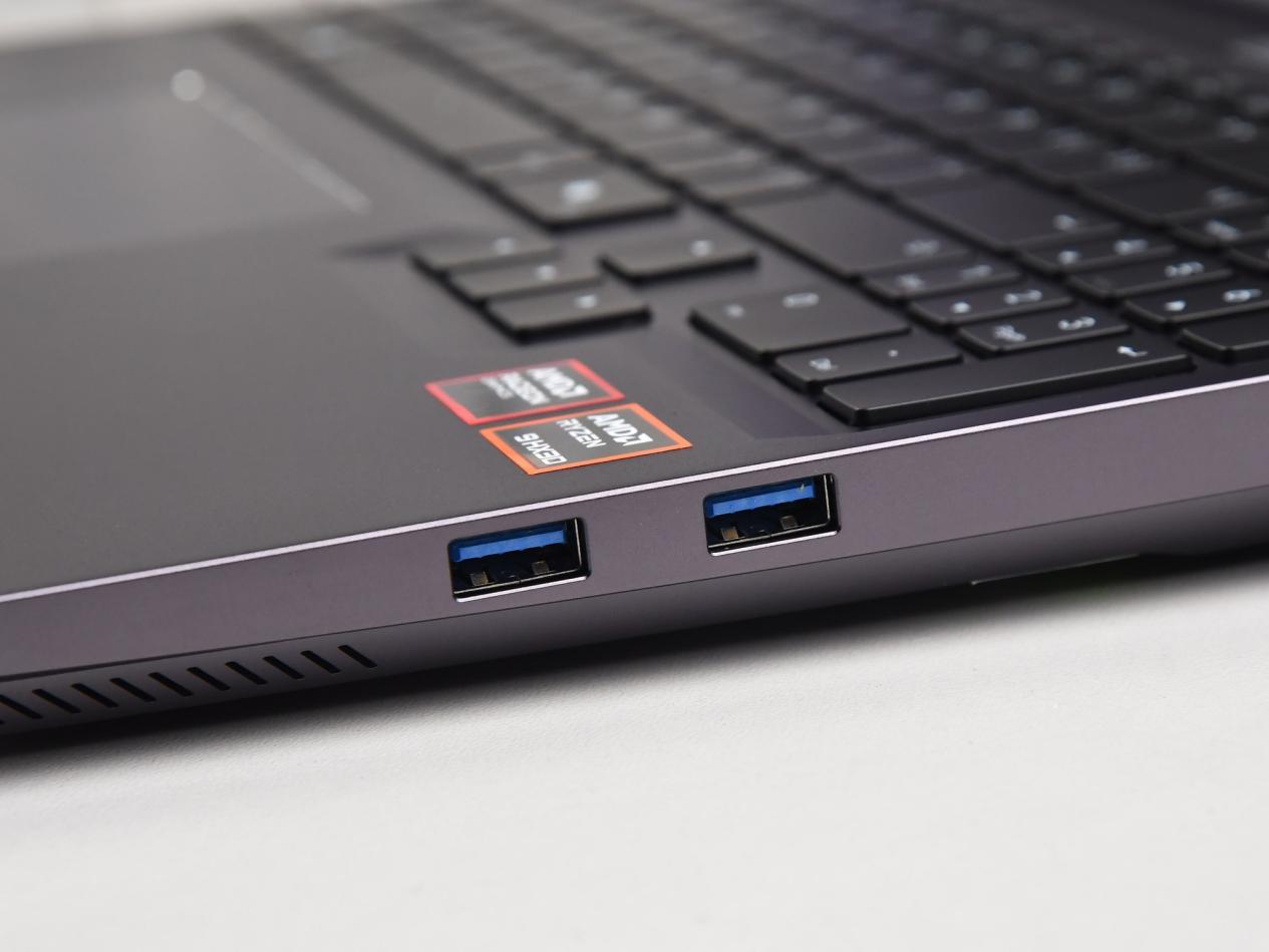 ˮ��ӳ�9955HX3D�ж��ͣ�ǧ֡��Ϸ����е��������16 Ultra����