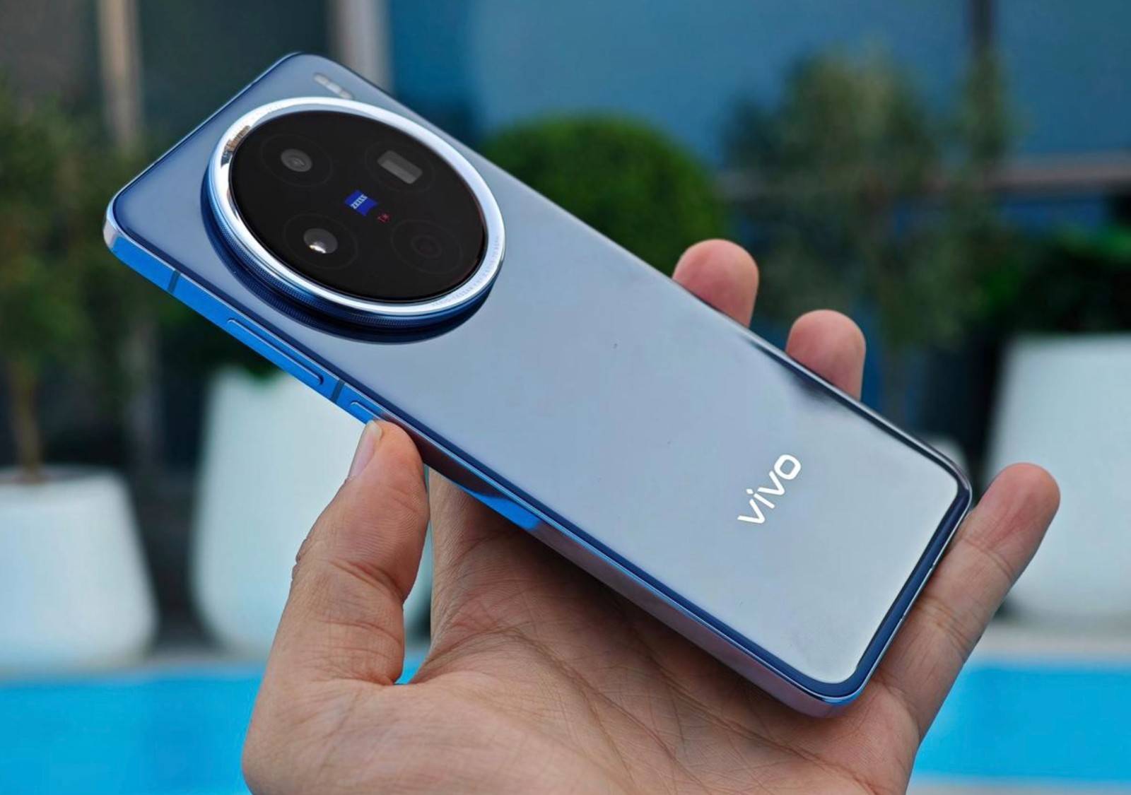 vivo߶˻ͻ1420Ԫ512GB+9400+100佹ս