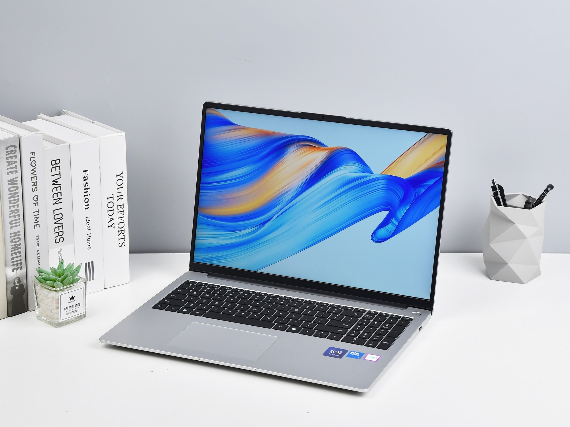 多屏协同超智慧，生产力好搭子 Hi MateBook D 16/14 图赏