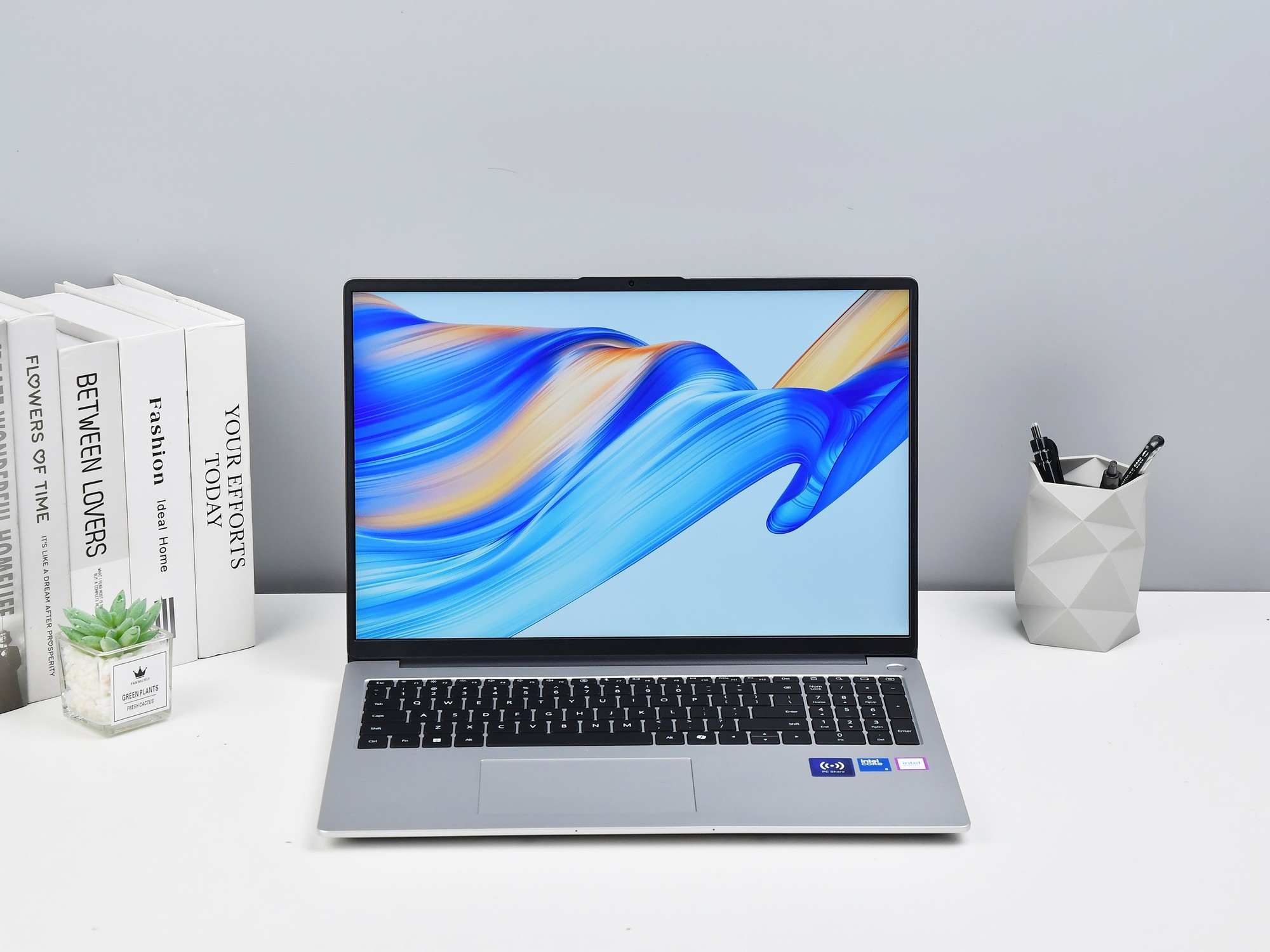 多屏协同超智慧，生产力好搭子 Hi MateBook D 16/14 图赏
