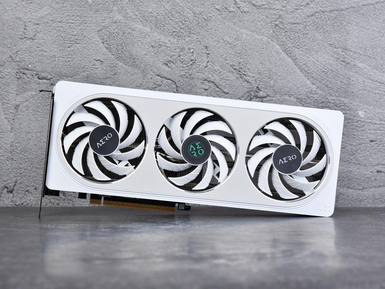 ͳɱװѡGeForceRTX 5060 AERO OC 8GB ѩӥײ