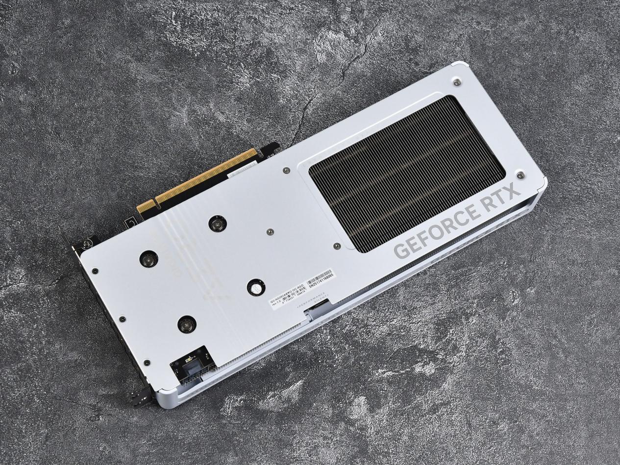 ͳɱװѡGeForceRTX 5060 AERO OC 8GB ѩӥײ