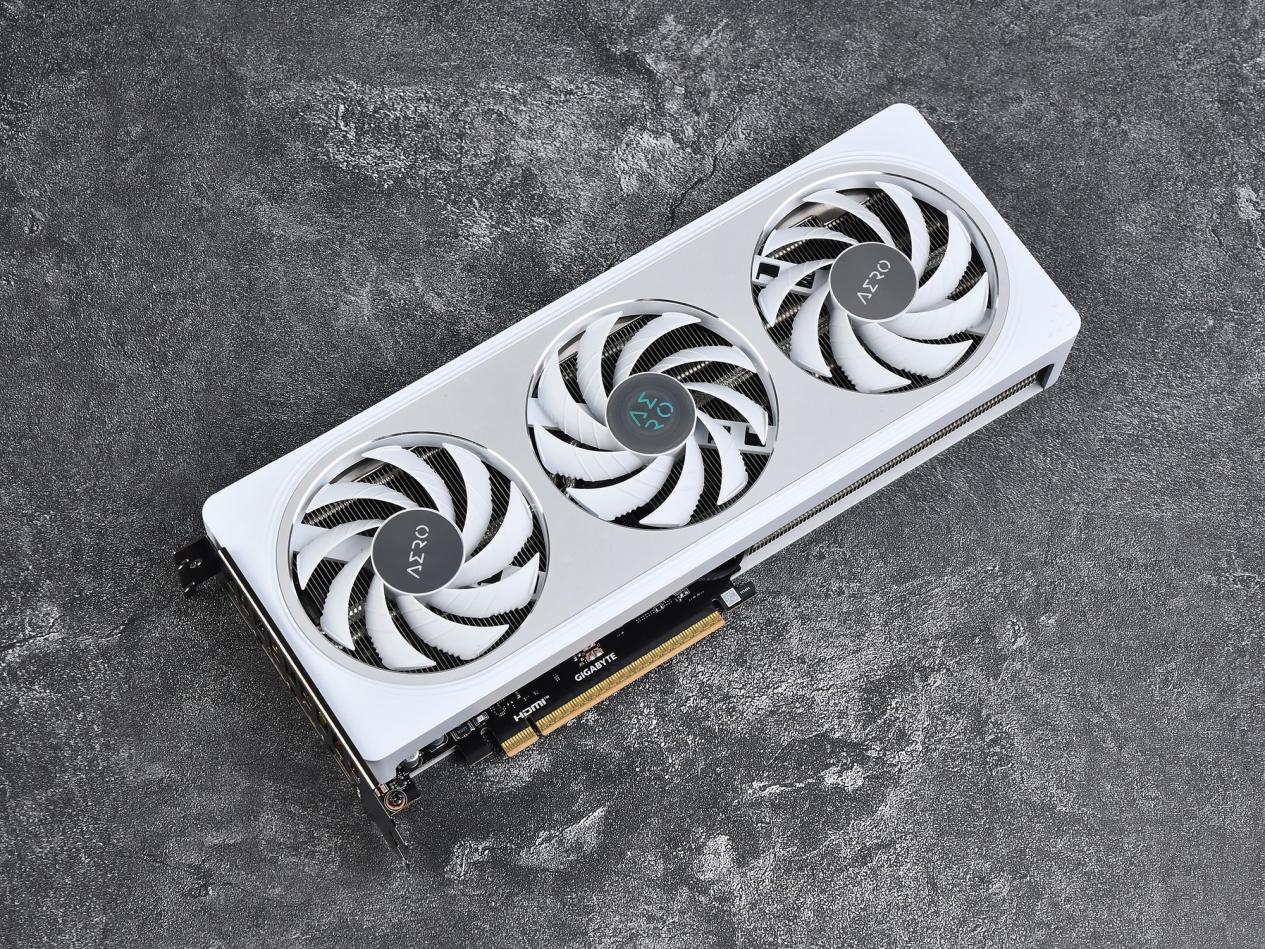 ͳɱװѡGeForceRTX 5060 AERO OC 8GB ѩӥײ