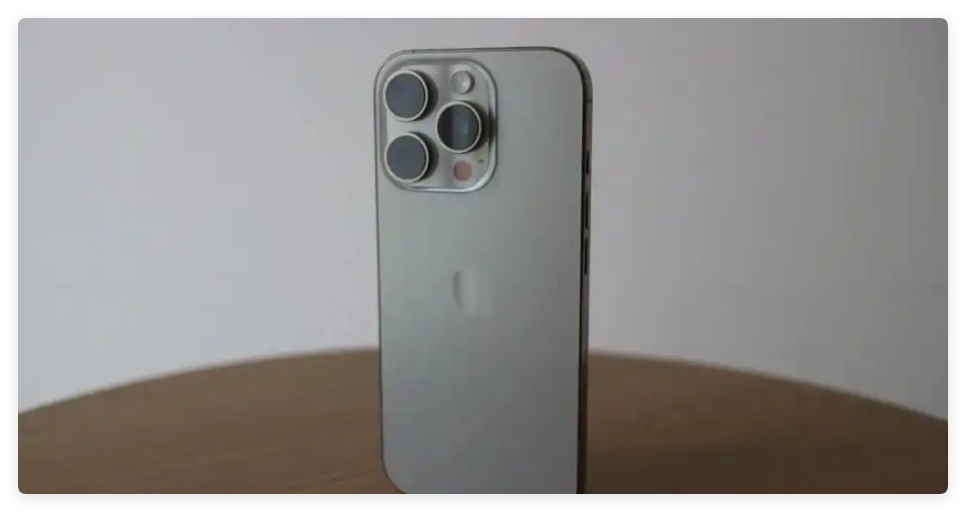 iPhone16ProͻȻˣ618ۼµ2500Ԫۺڵ